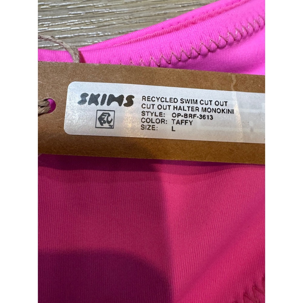 SKIMS Recycled Swim Cut Out Halter Monokini Taffy Pink Womens Large*SOLD OUT - Picture 8 of 8